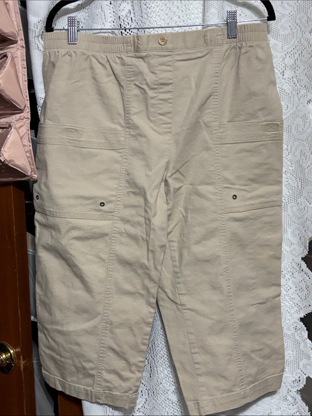 Women’s Beige Utility Cargo petite 12 capris - by Westbound